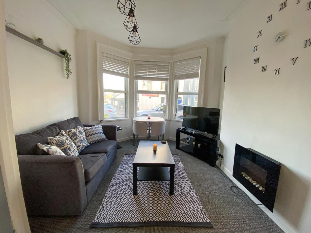 Cheap & Cheerful Apartment Near Bangor Marina Exterior foto